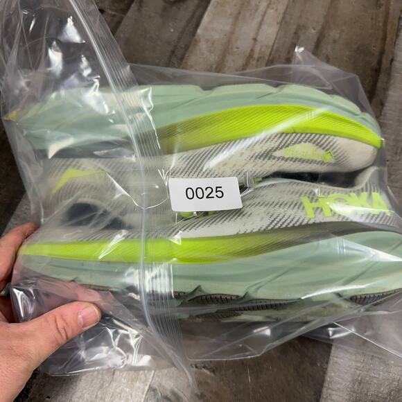 Hoka One One Clifton 9 GTX Men's Running Shoes Size 12D 1141470F STLV New - Picture 2 of 16